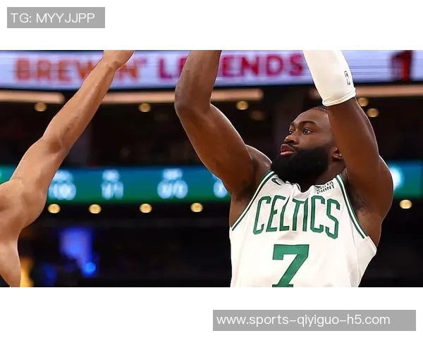 杰伦布朗伤愈复出助力绿军挑战热火期待场均295分表现